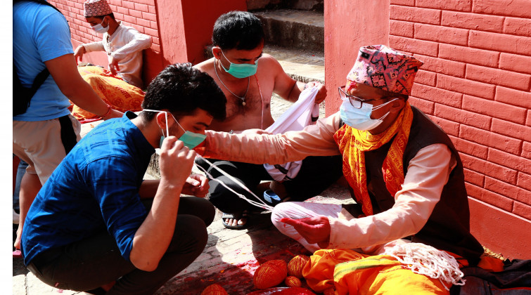मनाइयो जनैपूर्णिमा, हेर्नुुस् तस्वीरहरू
